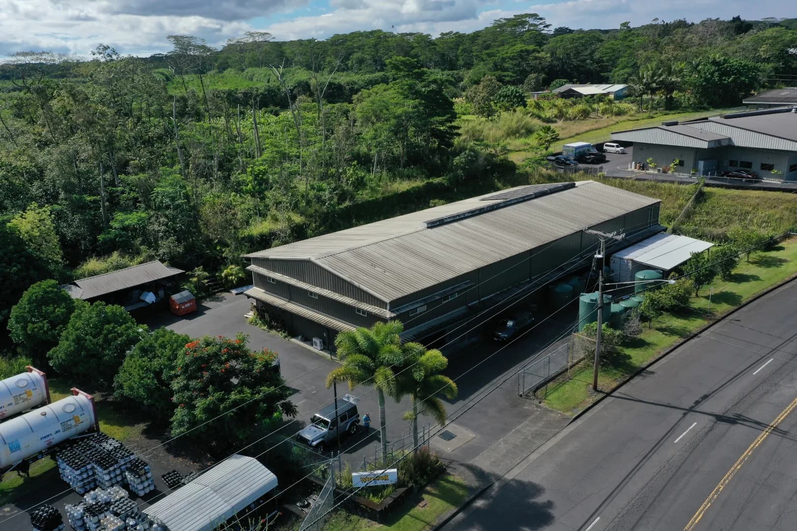 Industrial warehouse on Hawaiʻi Island